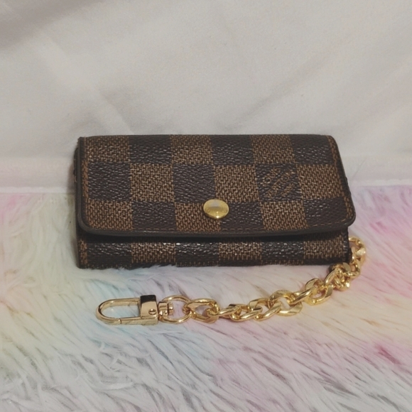 Louis Vuitton Handbags - SALE! Auth Louis Vuitton Ebene Damier Keychain Key Holder W Chain Hardly Used